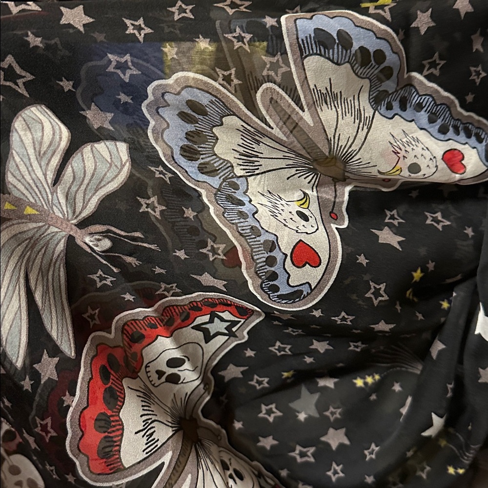 RARE Vintage Alexander McQueen Silk Scarve ☠️ “Sculls n Butterflies” 🦋